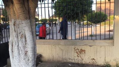 لاعب البنك الأهلي يغادر استاد المحلة منفردا بعد التعادل مع المحلة | صور