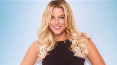 ريم مصطفى عن طريقة سرقة سيارتها: ثبتوني وأخدوها ورجعوا تاني علشان الموبايل | فيديو