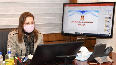 وزيرة التخطيط ومحافظ الوادي الجديد يناقشان عددا من المشروعات الاستثمارية