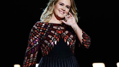 بعد سنوات في المحاكم.. أديل تعلن إتمام الطلاق من كونيكي رسميا