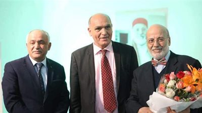 المركز الثقافي الدولي بتونس يحتفي بالفنان على اللواتي| صور