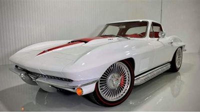 عرض شيفروليه كورفيت C2 ستينجراي موديل 1967 في مزاد علني | صور