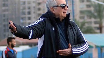 سلبية مسحة حلمي طولان.. ويقود إنبي أمام الطلائع اليوم