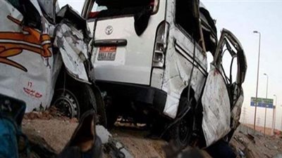 إصابة 6 أشخاص في حادث تصادم سيارتين بسوهاج