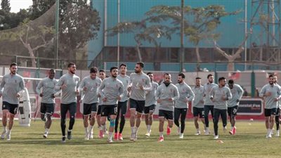 الأهلي وفيتا كلوب في مباراة نارية بالقاهرة.. تعرف على القنوات الناقلة والمعلقين