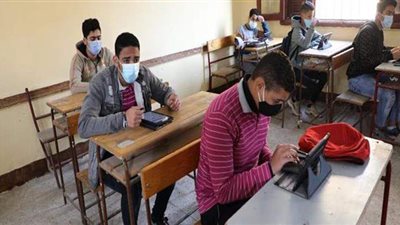 طلب إحاطة بشأن خلل النظام الإلكتروني لامتحانات نصف العام