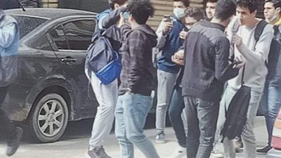 توافد طلاب الصف الأول الثانوي بالإسكندرية على مقرات اللجان