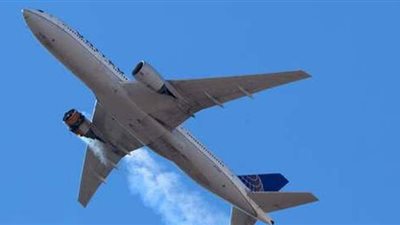 تفاصيل توقف أحد محركات طائرة بوينج 737 أثناء تحليقها بسماء أمريكا