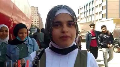 طالبة يأولى ثانوي: امتحان الفلسفة سهل وأسئلة الفيزياء غير مباشرة | فيديو