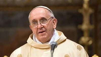 متجها لقداس في كاتدرائية وسط بغداد.. البابا فرنسيس يغادر مدينة أور التاريخية