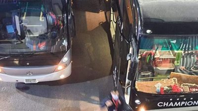 حافلة الأهلي تصل إلى إستاد القاهرة استعدادا لمواجهة فيتا كلوب