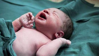 تفسير حلم الولادة في المنام وعلاقته بالرزق الوفير والخلاص من الظلم