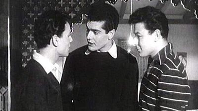 في ذكرى عرضه الأول.. عمر الشريف يكشف سر نجاح أيامنا الحلوة