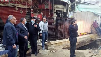 هبوط أرضي بسبب كسر ماسورة مياه رئيسية بحي غرب أسيوط