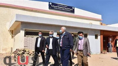 رئيس جامعة السادات يتفقد المدن الطلابية ويفتتح مكتبة جديدة