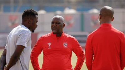 موسيماني يحفز جونيور أجايي في جلسة خاصة