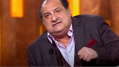 خالد الصاوي: عضيت كلب وأنا صغير لما هاجمني | فيديو