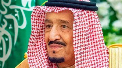 ملك السعودية يمدد خدمة أمير حائل 4 سنوات