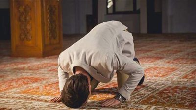 كيف تحصل على أجر عمرة أو حجة بعد صلاة الفجر.. واظب على ذلك الأمر