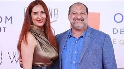 خالد الصاوي عن زوجته: لو قابلتها من زمان كنت هبوظ الدنيا | فيديو