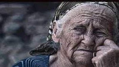 تفسير رؤية المرأة العجوز في المنام وعلاقتها بالرزق والمال الوفير وانتهاء الخلافات