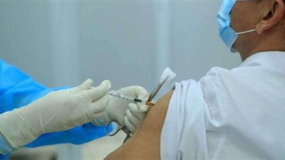 فيتنام تبدأ التطعيم ضد فيروس كورونا