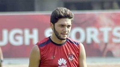 إصابة جديدة لكريم نيدفيد تؤخر عودته لصفوف الأهلى