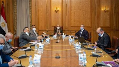 وزير الدولة للإنتاج الحربي يبحث التعاون مع وفد شركة 