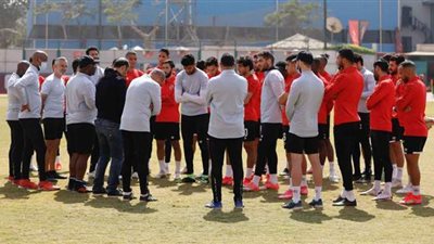 مران الأهلي | موسيماني يجتمع مع اللاعبين