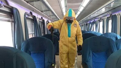 تعقيم قطارات ومحطات السكك الحديدية فى حملة موسعة لمواجهة كورونا