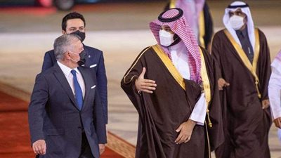العاهل الأردني يصل إلى السعودية في زيارة رسمية | فيديو وصور