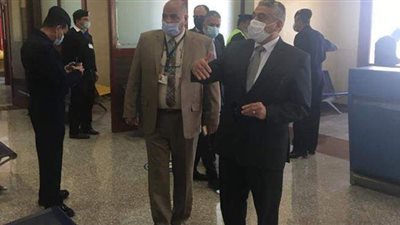 نائب وزير الطيران يتفقد إجراءات مواجهة كورونا بمطار مرسى علم