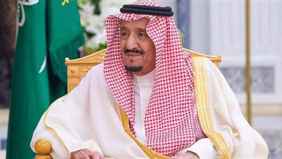 بشرى سارة من الملك سلمان للوافدين العاملين في منشآت الحج والعمرة