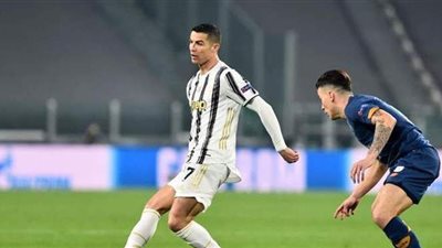 الشوط الأول.. بورتو يتقدم على يوفنتوس 0/1 وتأخر إشبيلية أمام دورتموند