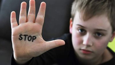 نصائح للأمهات لتوعية الطفل لتجنب المتحرشين| فيديو