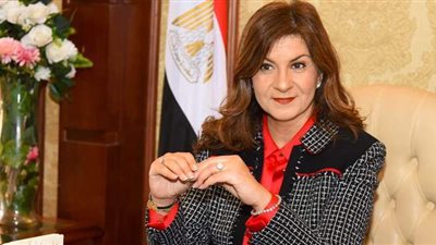 وزيرة الهجرة تلتقي عفت مصطفى المرشحة ضمن قائمة أقوى 100 شخصية عربية