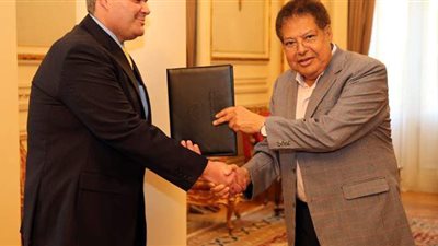 د. صلاح عبية الحاصل على أعلى جائزة أفريقية للتميز العلمي: حياتي العلمية بدأت بـ«فشل» وعدلت وجهتي ليصبح نجاحًا مكتمل الأركان | حوار