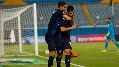 بيراميدز يتقدم بهدفين في أول 10 دقائق أمام نكانا بالكونفدرالية