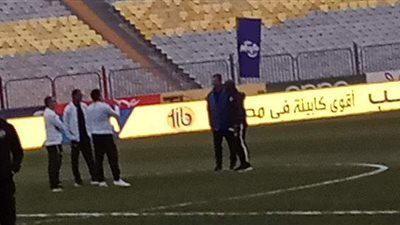 حديث بين موسيماني ويوفتيش قبل انطلاق مباراة الأهلي والإسماعيلي