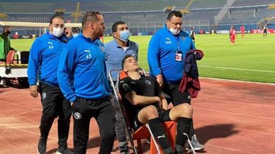 بيراميدز ضد نكانا.. نقل محمود وادي للمستشفى | صور