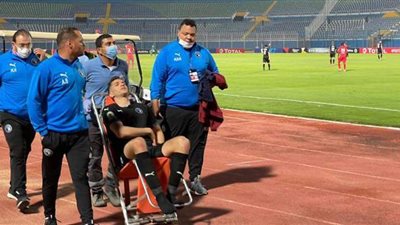 إصابة نجم بيراميدز بكسر وشرخ بالضلوع