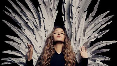 سميرة سعيد تشوق الجمهور لكليبها الجديد