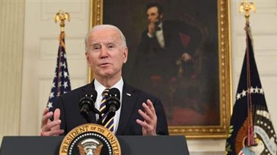 بايدن: نعمل على توزيع 100 مليون جرعة من لقاح كورونا