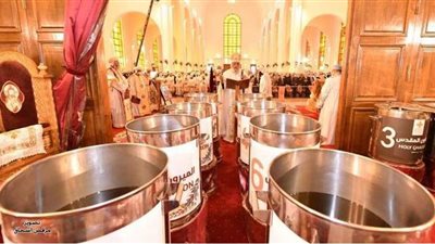 البابا تواضروس يترأس صلوات تقديس الميرون في دير الأنبا بيشوي