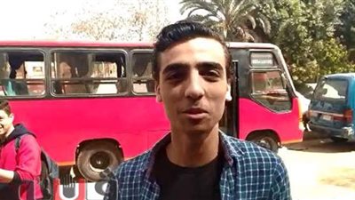 طالب بثانية ثانوي: 