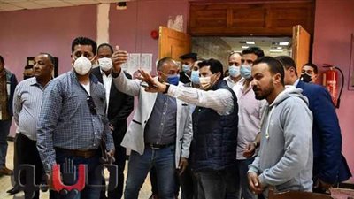 وزير الشباب يتفقد 