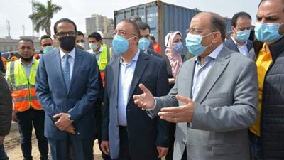 وزير التنمية المحلية ومحافظ الإسكندرية يتابعان أعمال تطوير ميدان محطة مصر