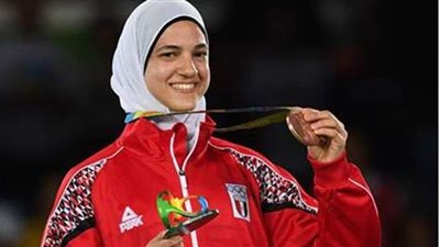 وزير الرياضة يهنئ هداية ملاك ببرونزية بطولة تركيا المفتوحة للتايكوندو