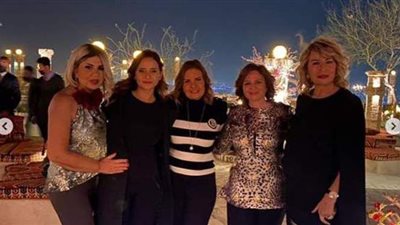 إلهام شاهين تحتفل بعيد ميلاد يسرا وإيناس الدغيدي