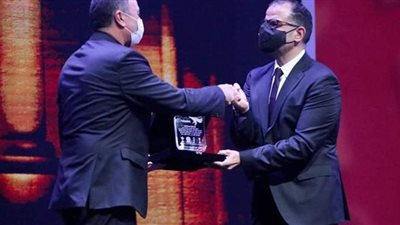 الخطيب ورئيس 